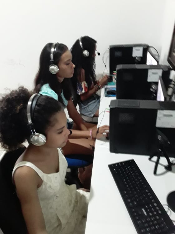 Alunos do módulo de Qualificação em curso de Audio Visual para internet